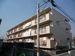 西田マンションの物件外観写真